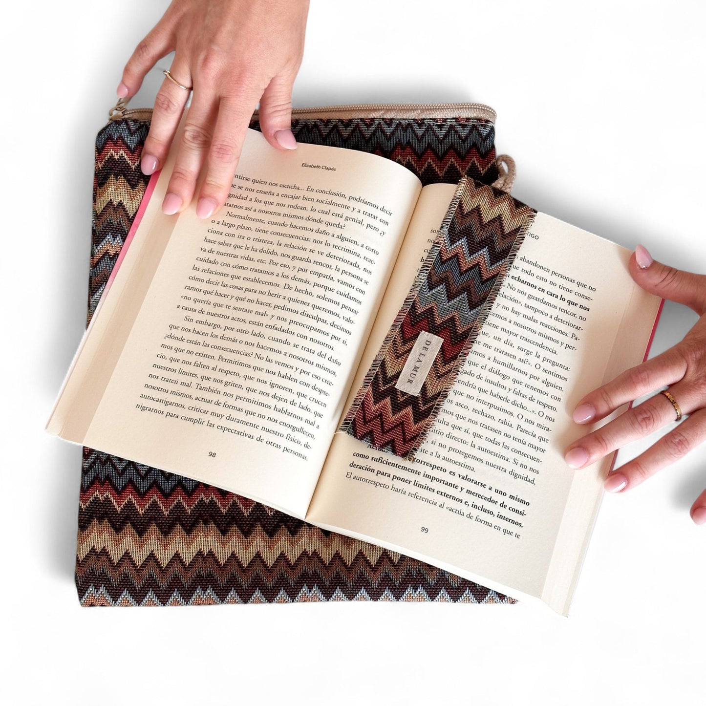 Buchcover mit Lesezeichen MONTE