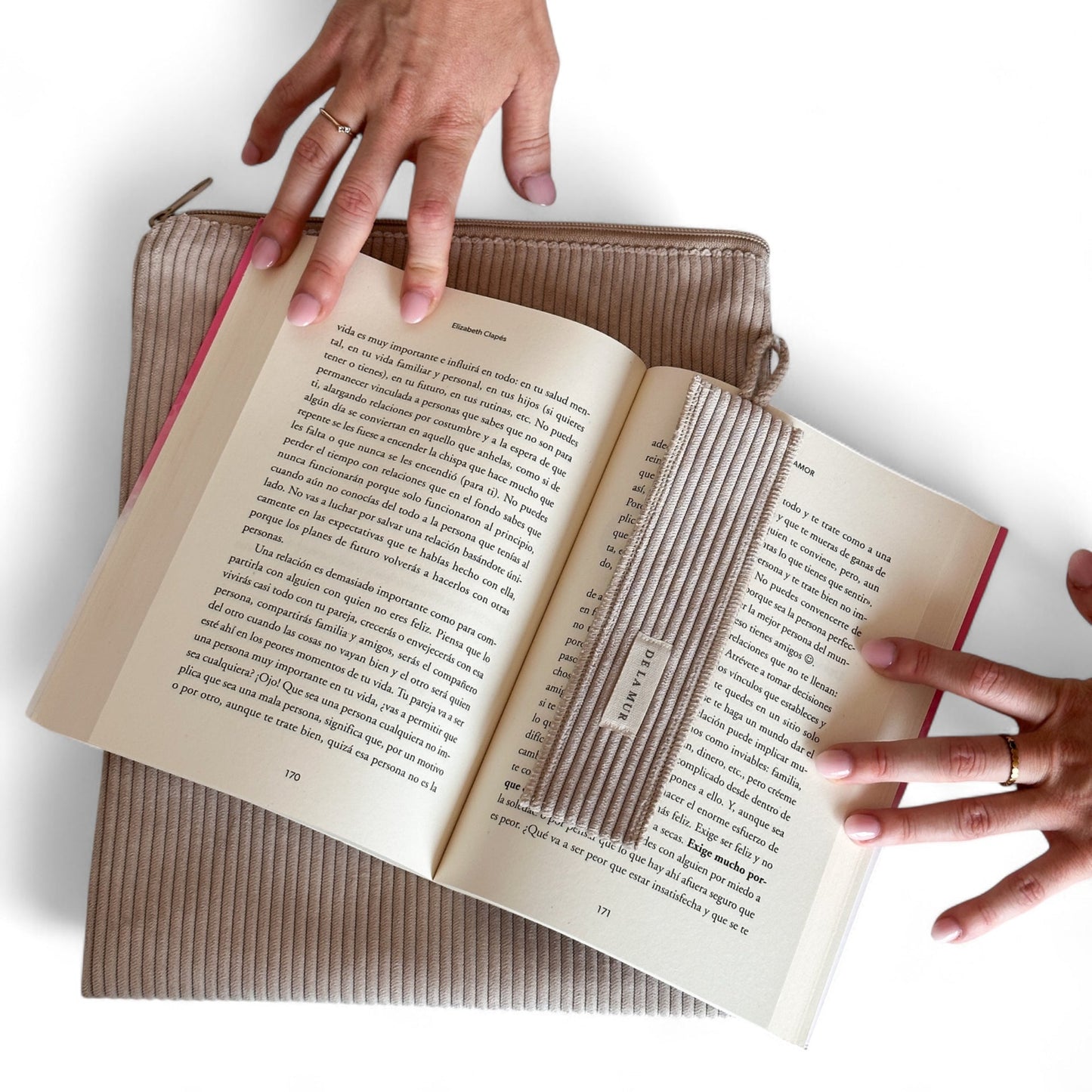 Buchumschlag mit Lesezeichenrippe TOFE