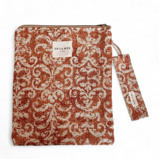 Buchumschlag mit Lesezeichen MOSTI