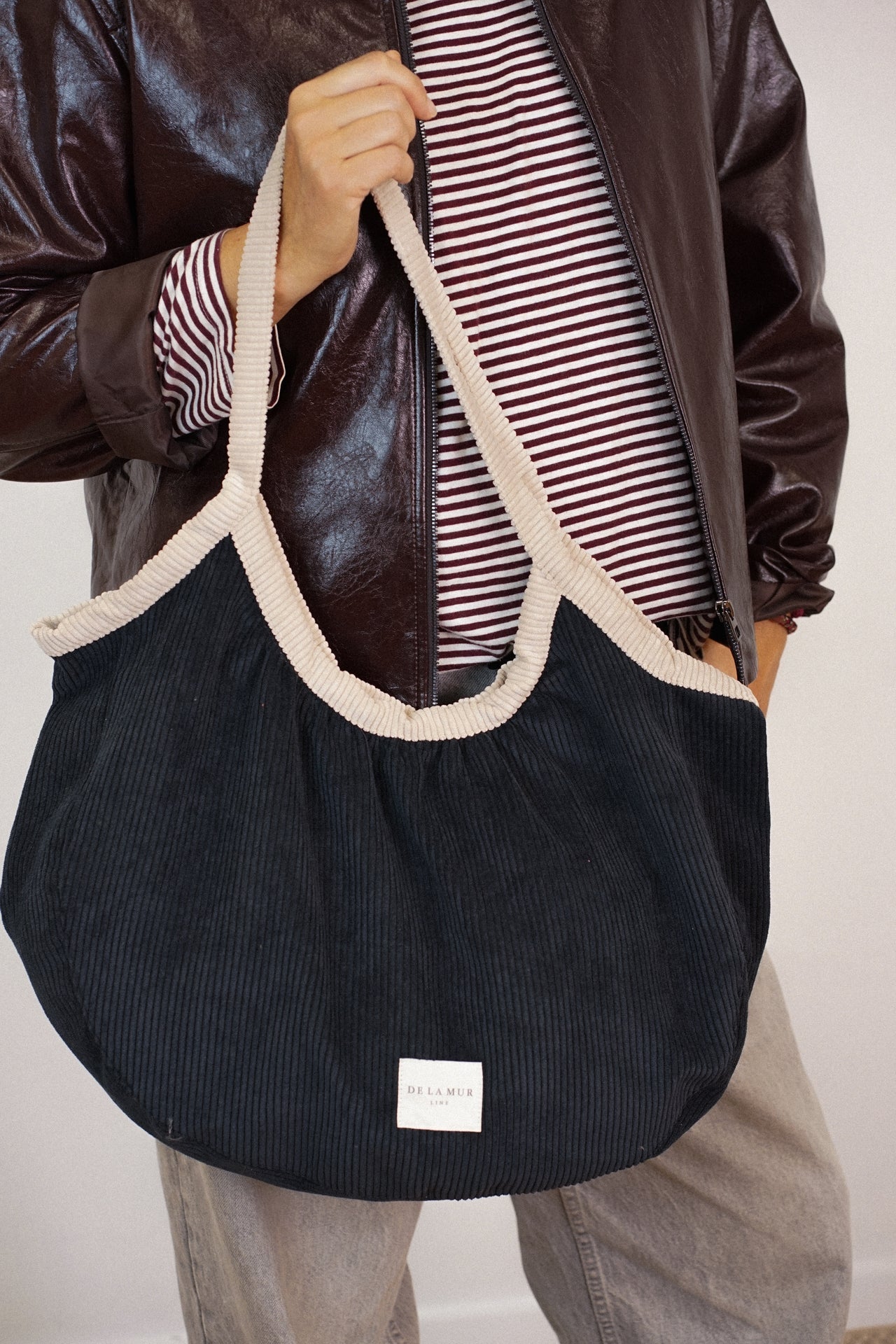 Ronde shopper met rits NIT