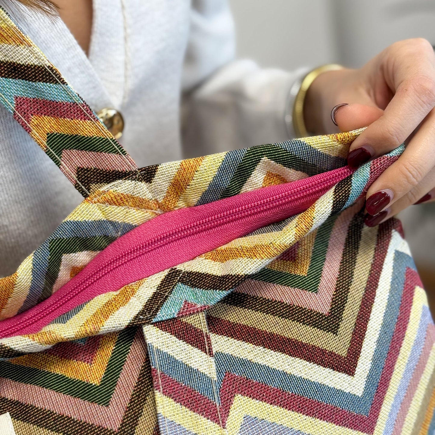 Große Einkaufstasche mit Reißverschluss von ZAGA