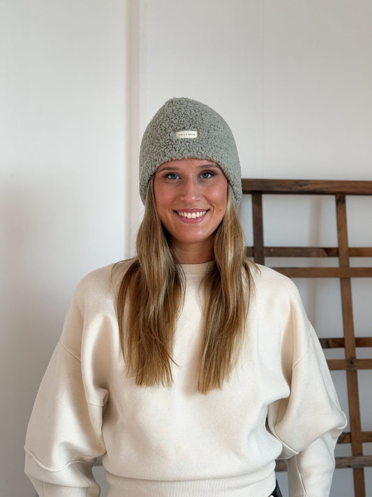 Muts, wintermuts De La Mur Line, bijpassende Teddy Sjaals, lichtgroen