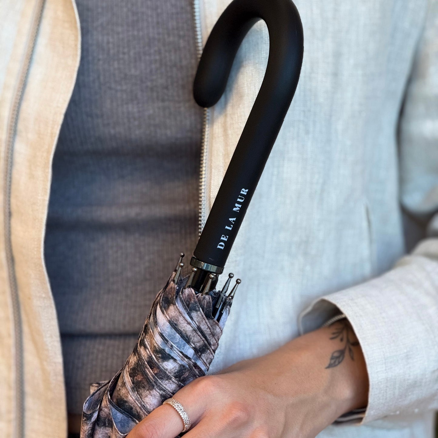 PARDO Geschenkset – Schultertasche und Regenschirm